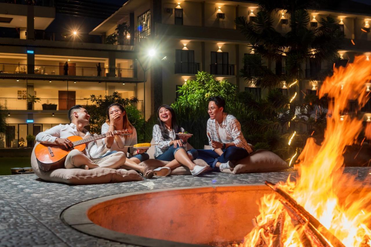 Nava Hotel Тавангмангу Экстерьер фото