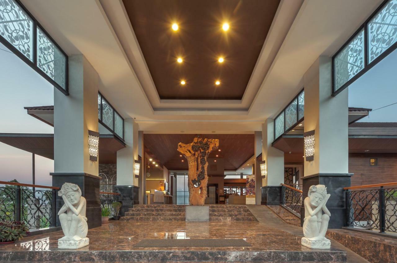 Nava Hotel Тавангмангу Экстерьер фото